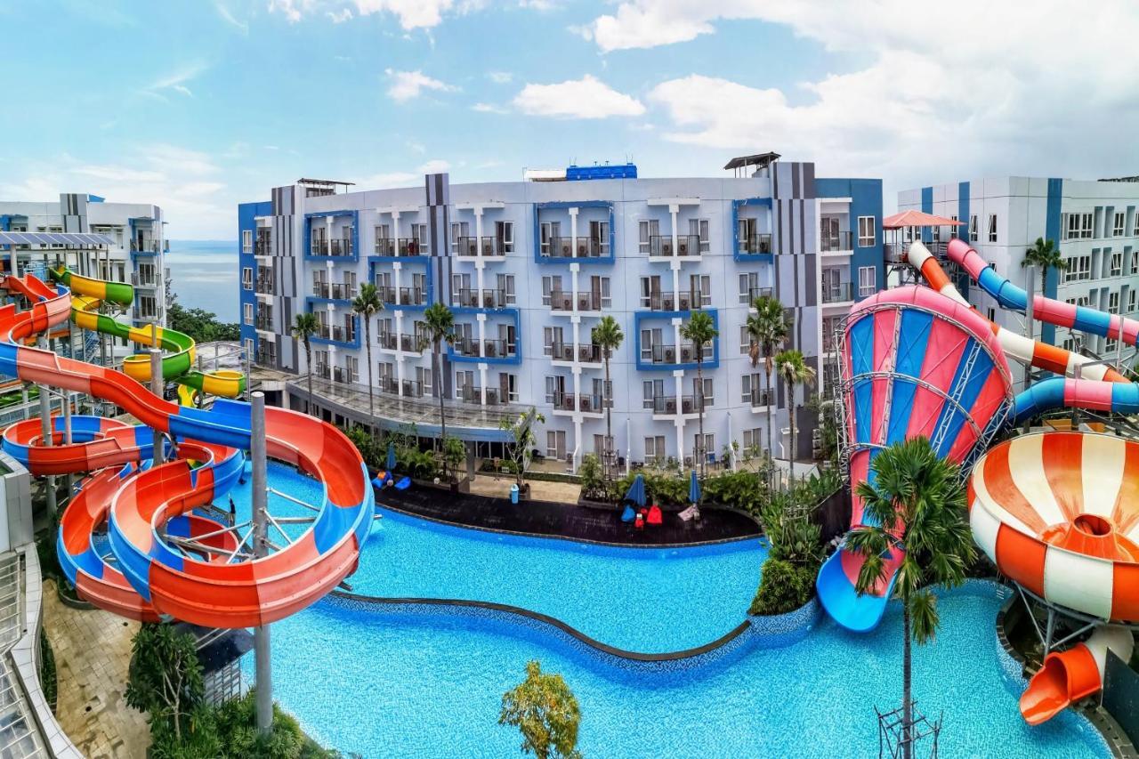 Astara Hotel Balikpapan Bagian luar foto