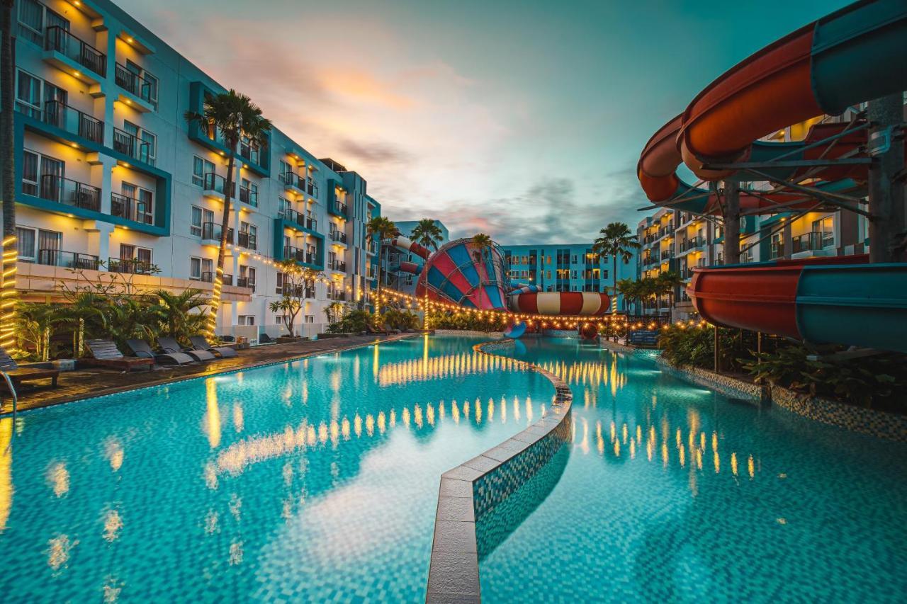 Astara Hotel Balikpapan Bagian luar foto