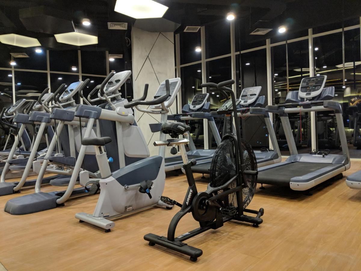 Astara Hotel Balikpapan Bagian luar foto