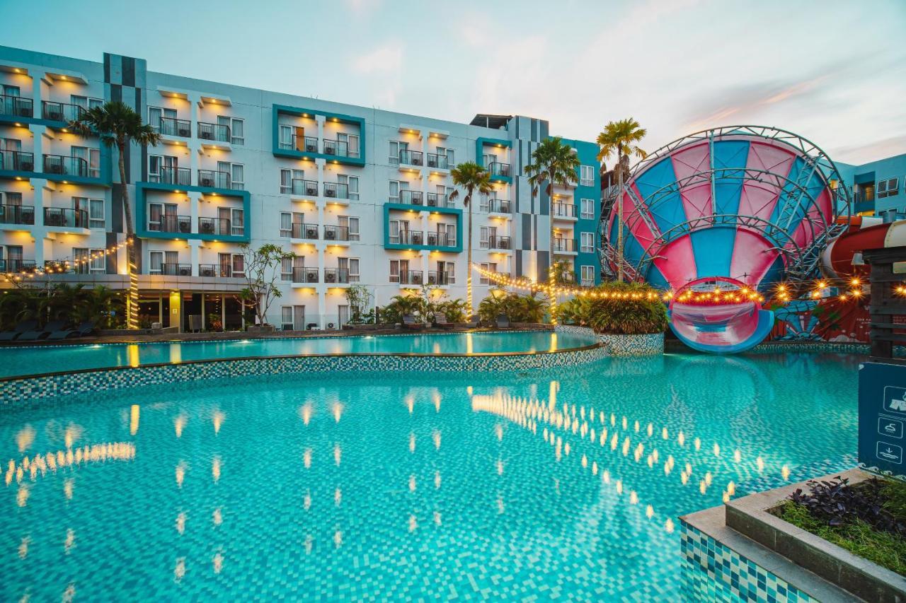 Astara Hotel Balikpapan Bagian luar foto